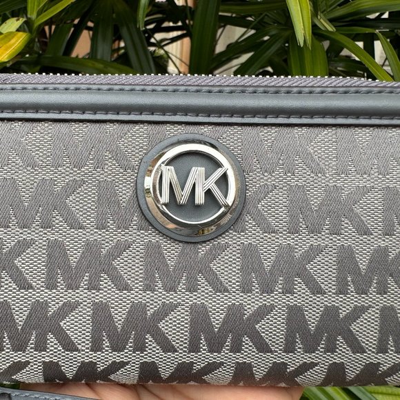 Michael Kors Jet Set Fulton Multifunction Phone Wallet MK Heather Grey Multi - Picture 10 of 10